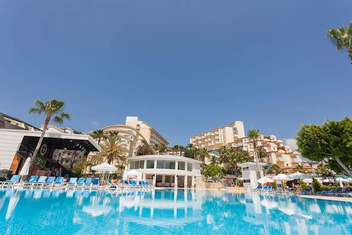 Hotel Iz Flower Side Beach — hoofdfoto
