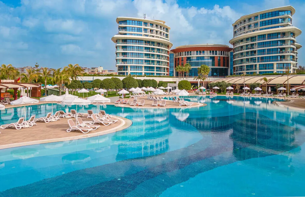 Hotel Baia Lara — hoofdfoto