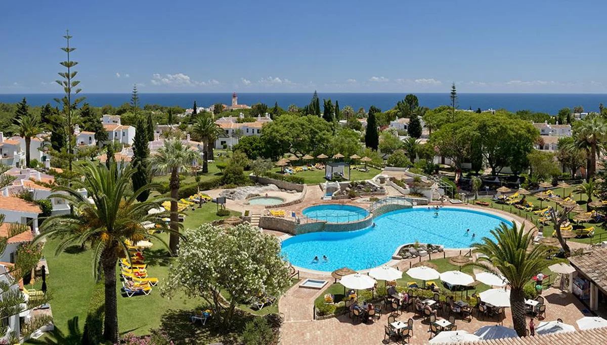 Appartementen Rocha Brava Village Resort — hoofdfoto