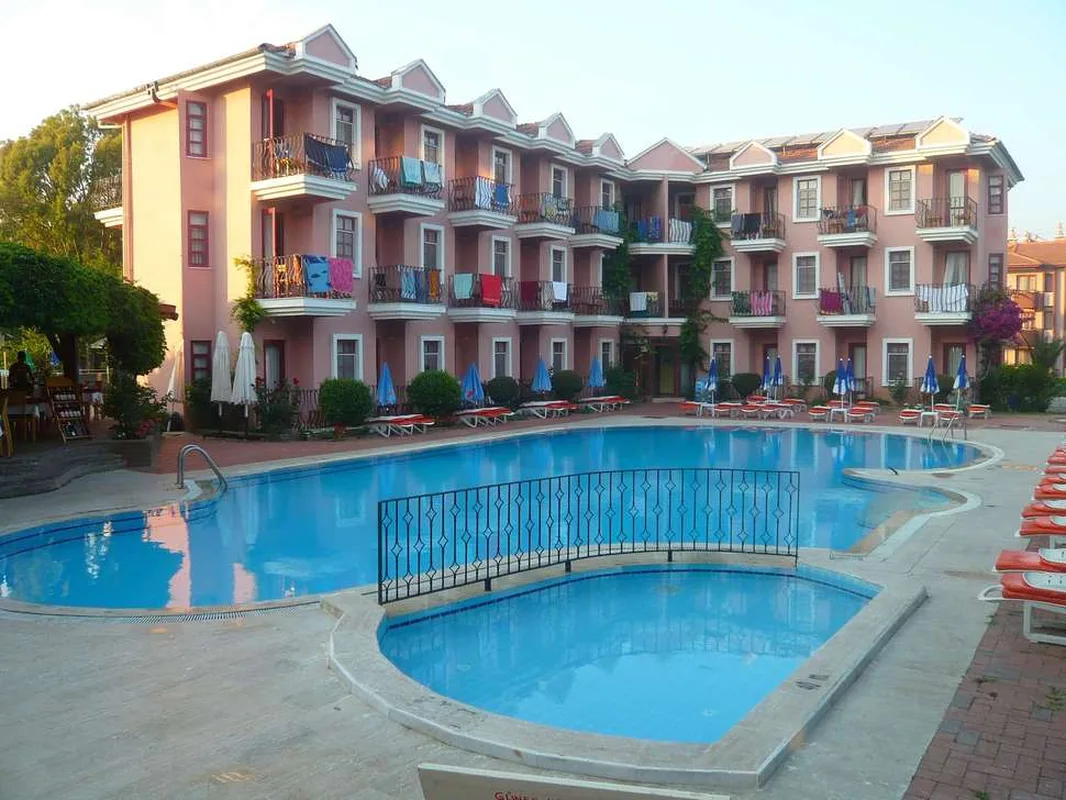 Gunes Hotel — hoofdfoto