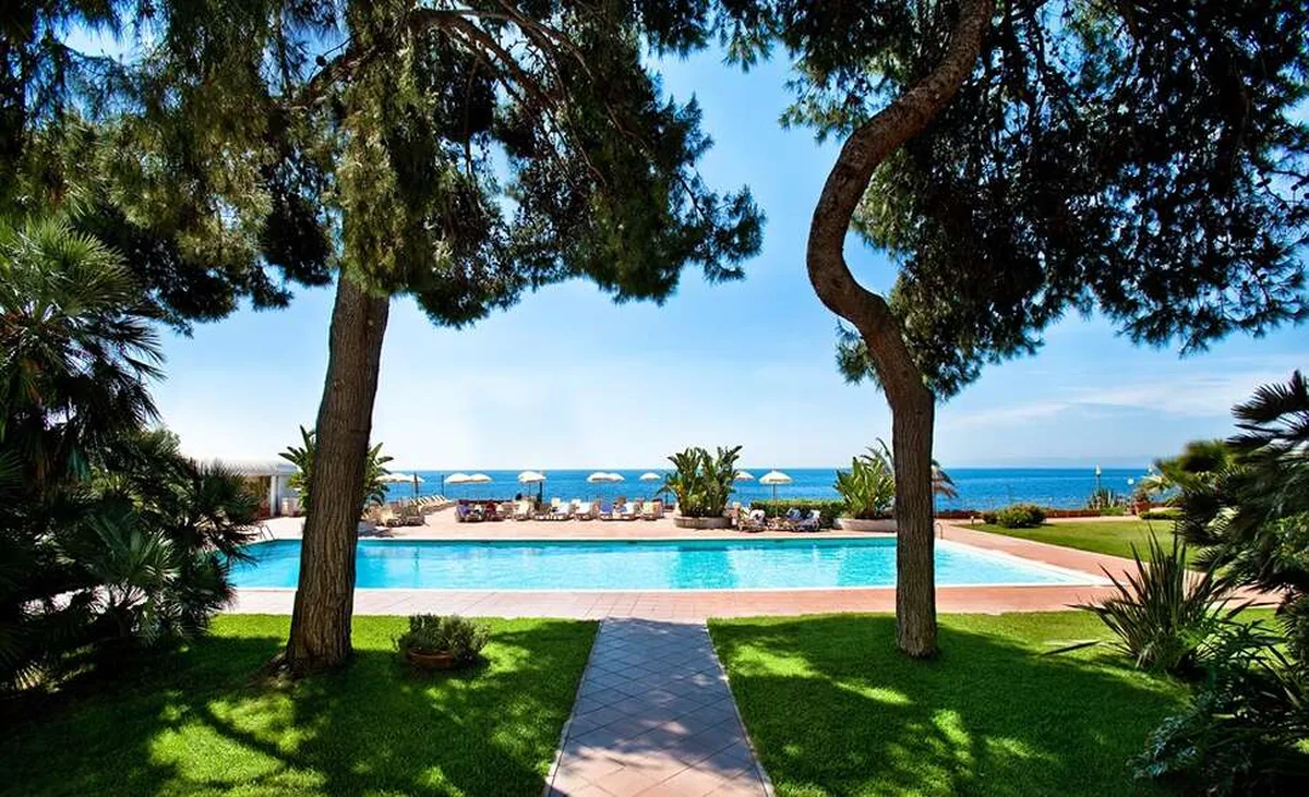 Grand Hotel Baia Verde — hoofdfoto