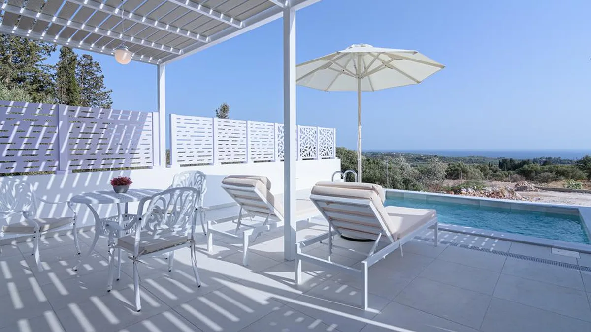 Dionysos Suites — hoofdfoto