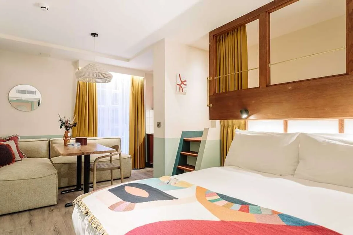 Room2 Belfast Hometel — hoofdfoto