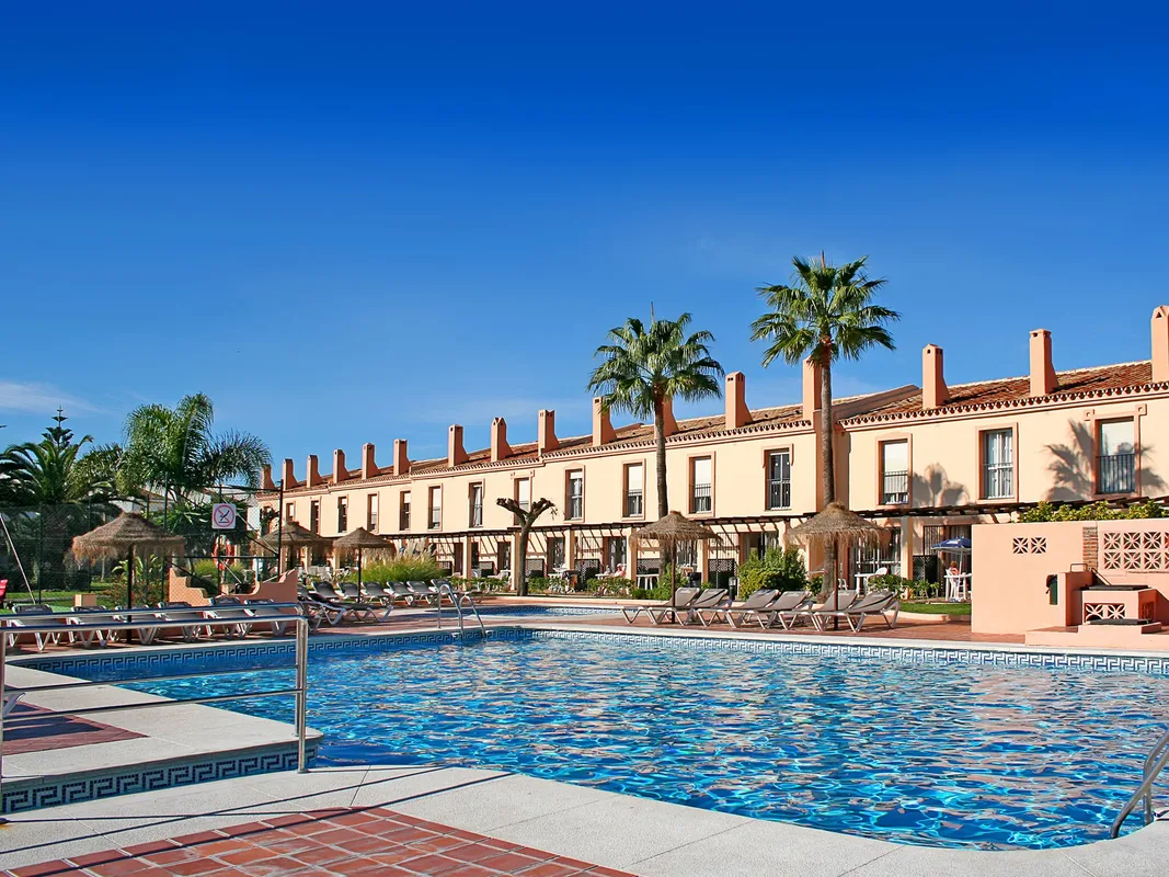 Ramada Hotel & Suites by Wyndham Costa del Sol — hoofdfoto
