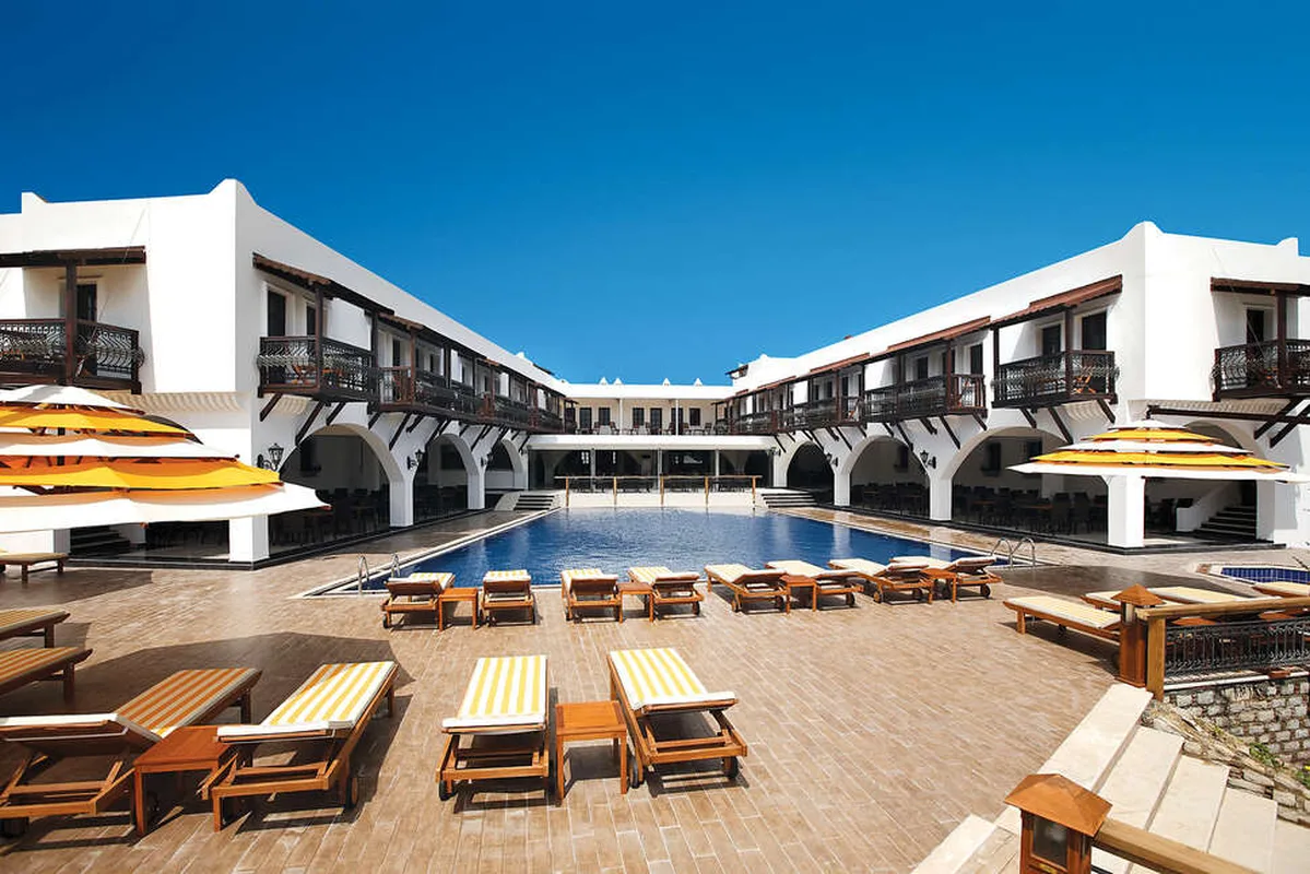 Costa Bitezhan Hotel — hoofdfoto