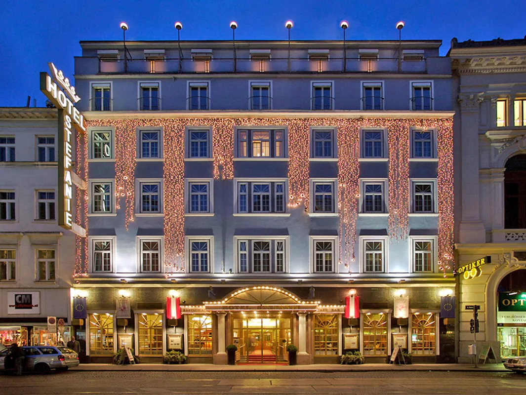 Hotel Stefanie — hoofdfoto