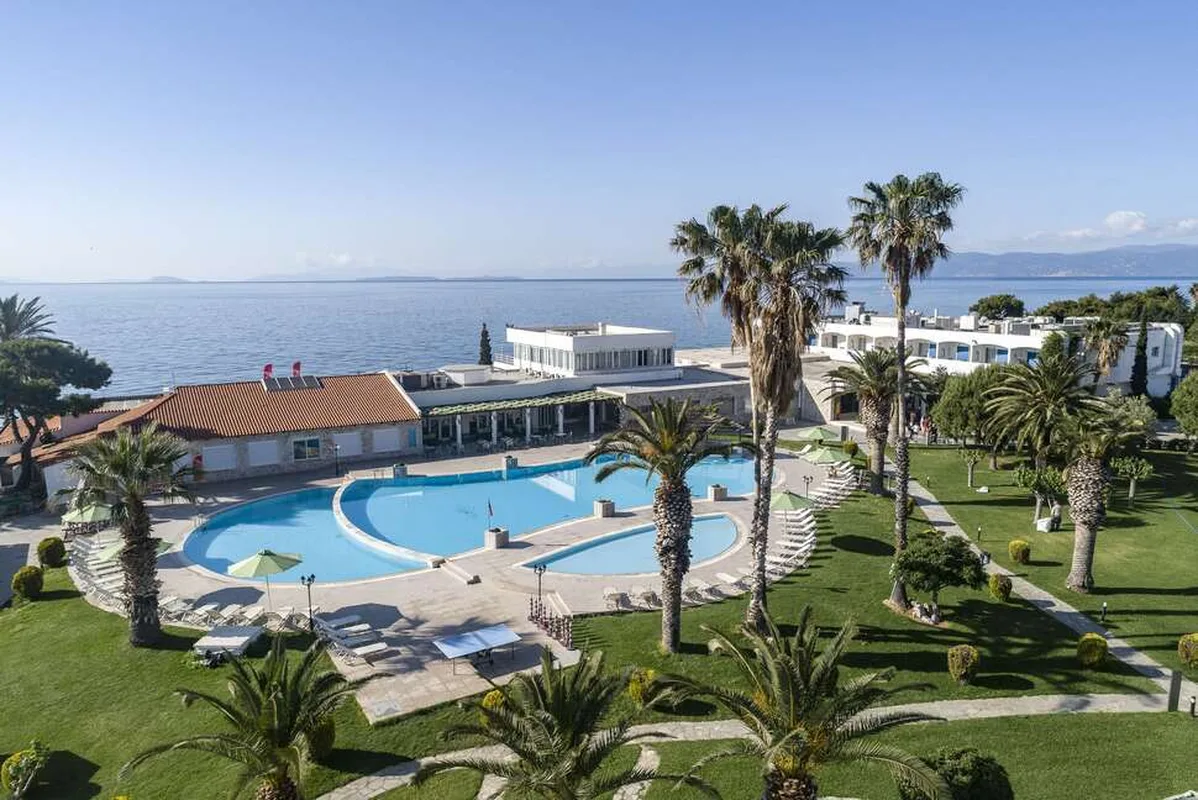 Kinetta Beach Resort & Spa — hoofdfoto