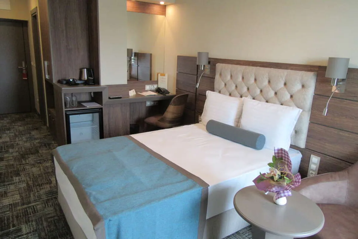 Cherno More Hotel — hoofdfoto