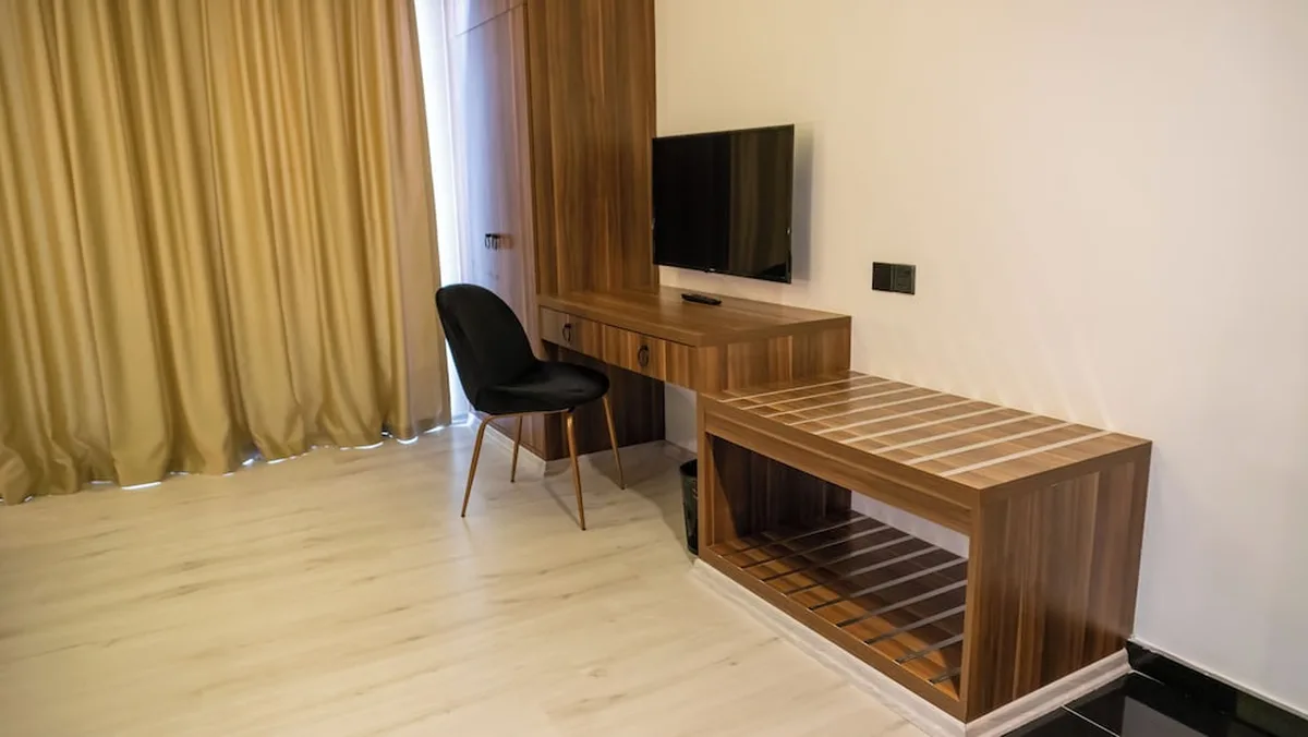 Crown Salamis Hotel — hoofdfoto