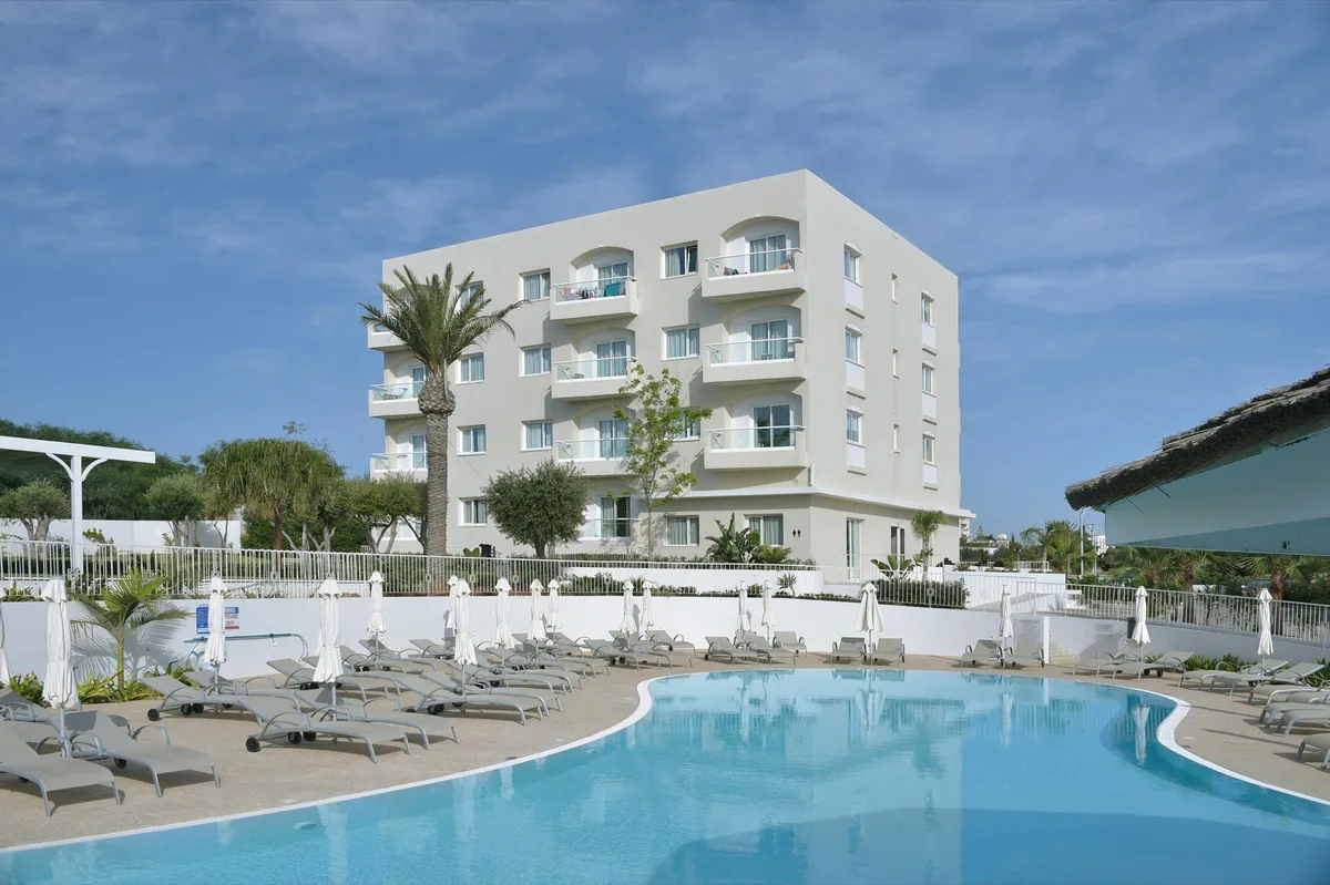 Sunrise Gardens Hotel — hoofdfoto