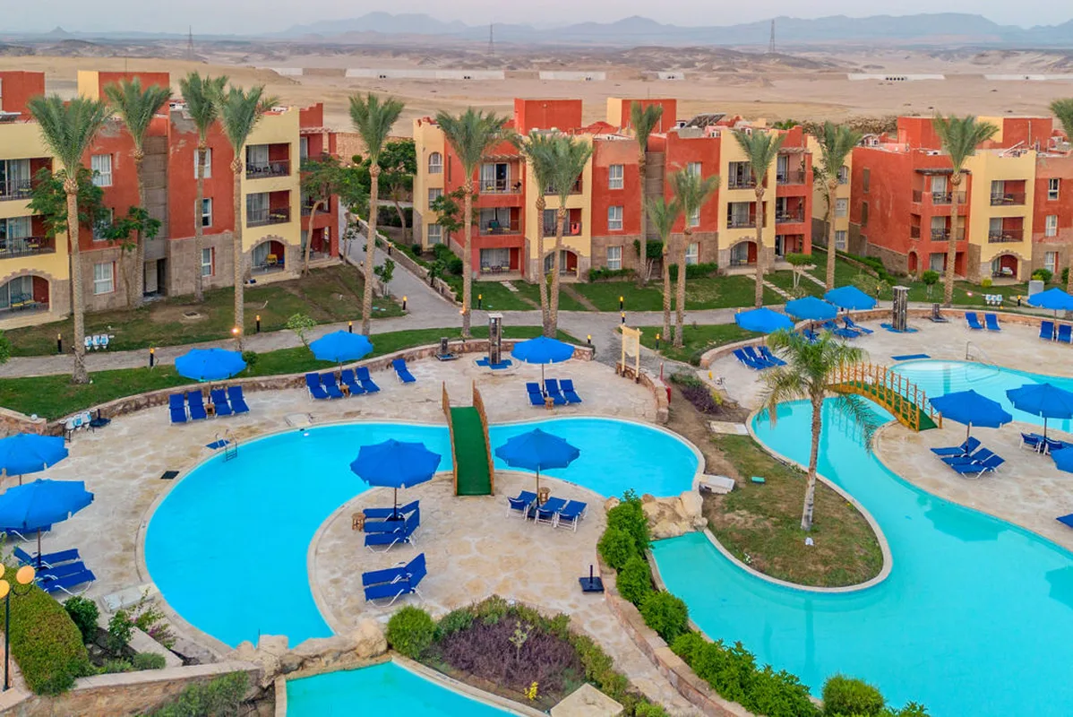 Cardina Resort — hoofdfoto
