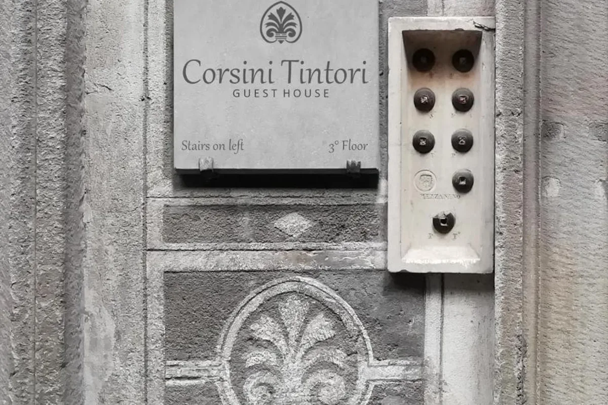 Corsini Tintori, hoofdfoto