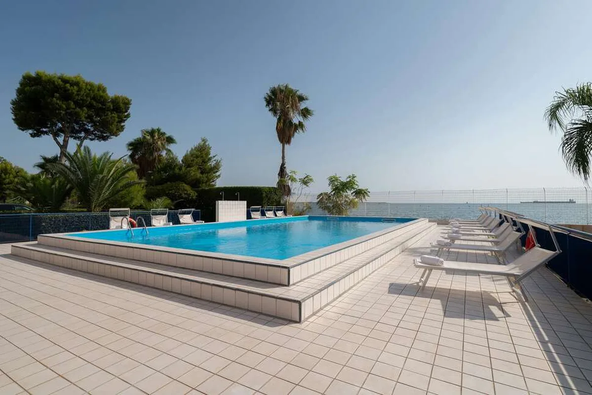Hotel Delfino Taranto — hoofdfoto