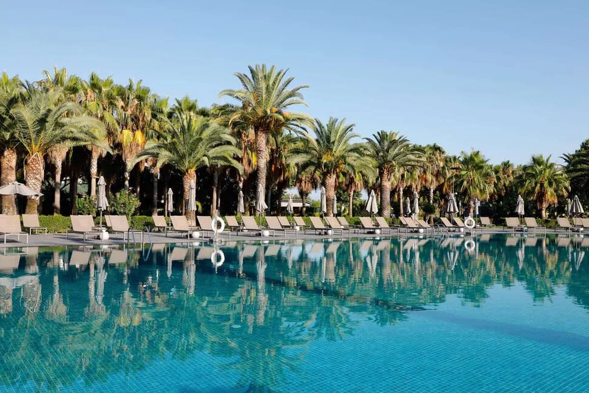 Miramare Beach Hotel — hoofdfoto