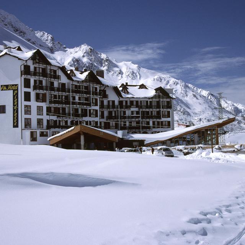 Hotel Piandineve — hoofdfoto
