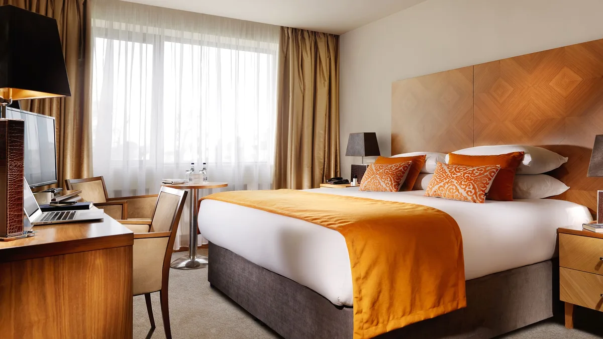 The Connacht Hotel — hoofdfoto