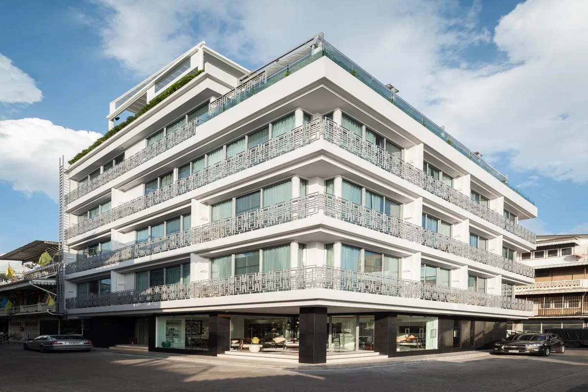 Crossroad Hotel, hoofdfoto