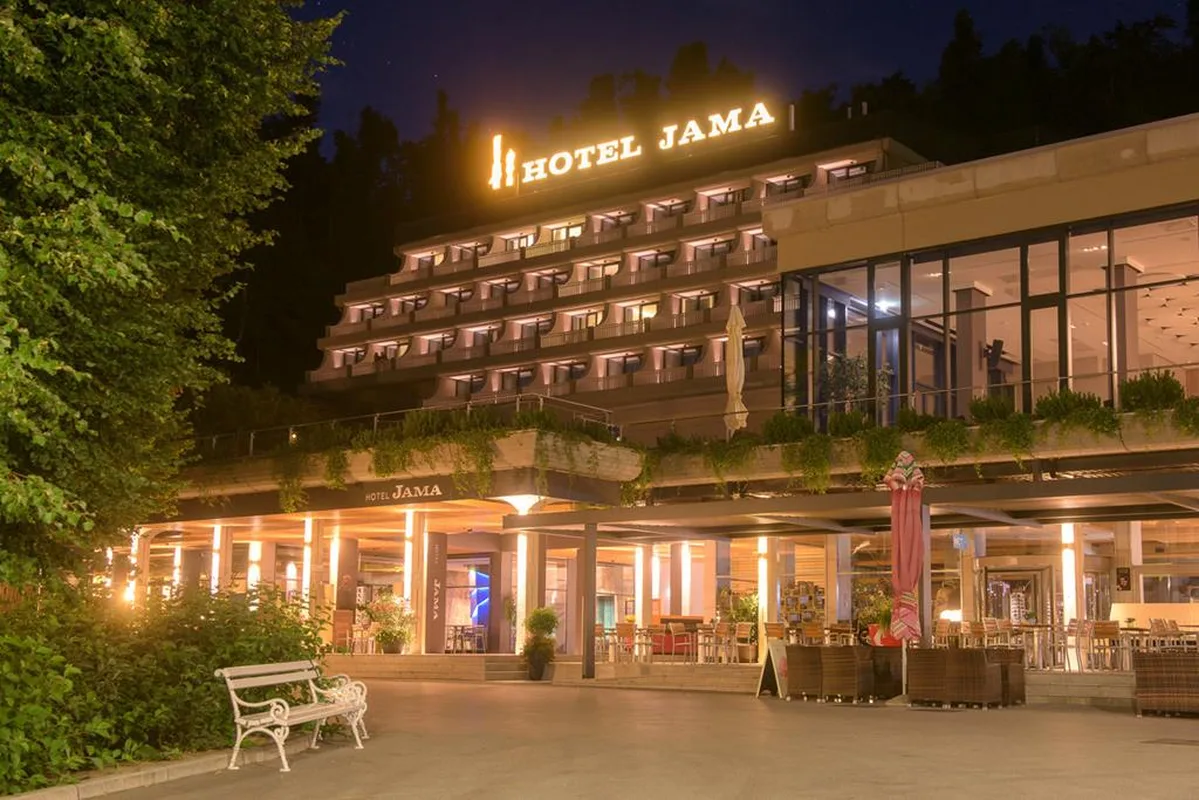 Hotel Jama — hoofdfoto