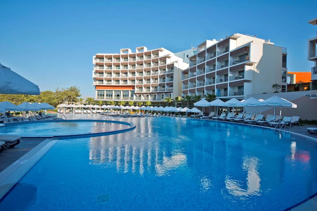 Akra Sorgun Tui Blue Sensatori — hoofdfoto