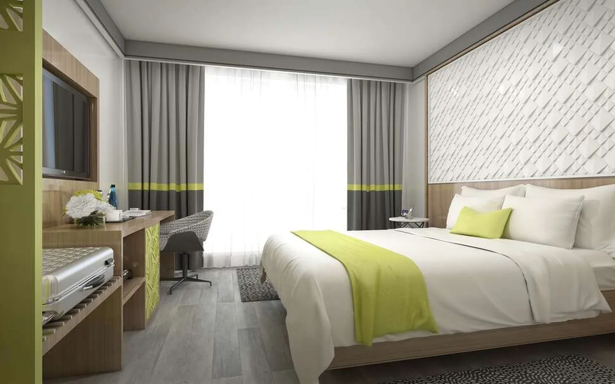 New hotel piscine — hoofdfoto