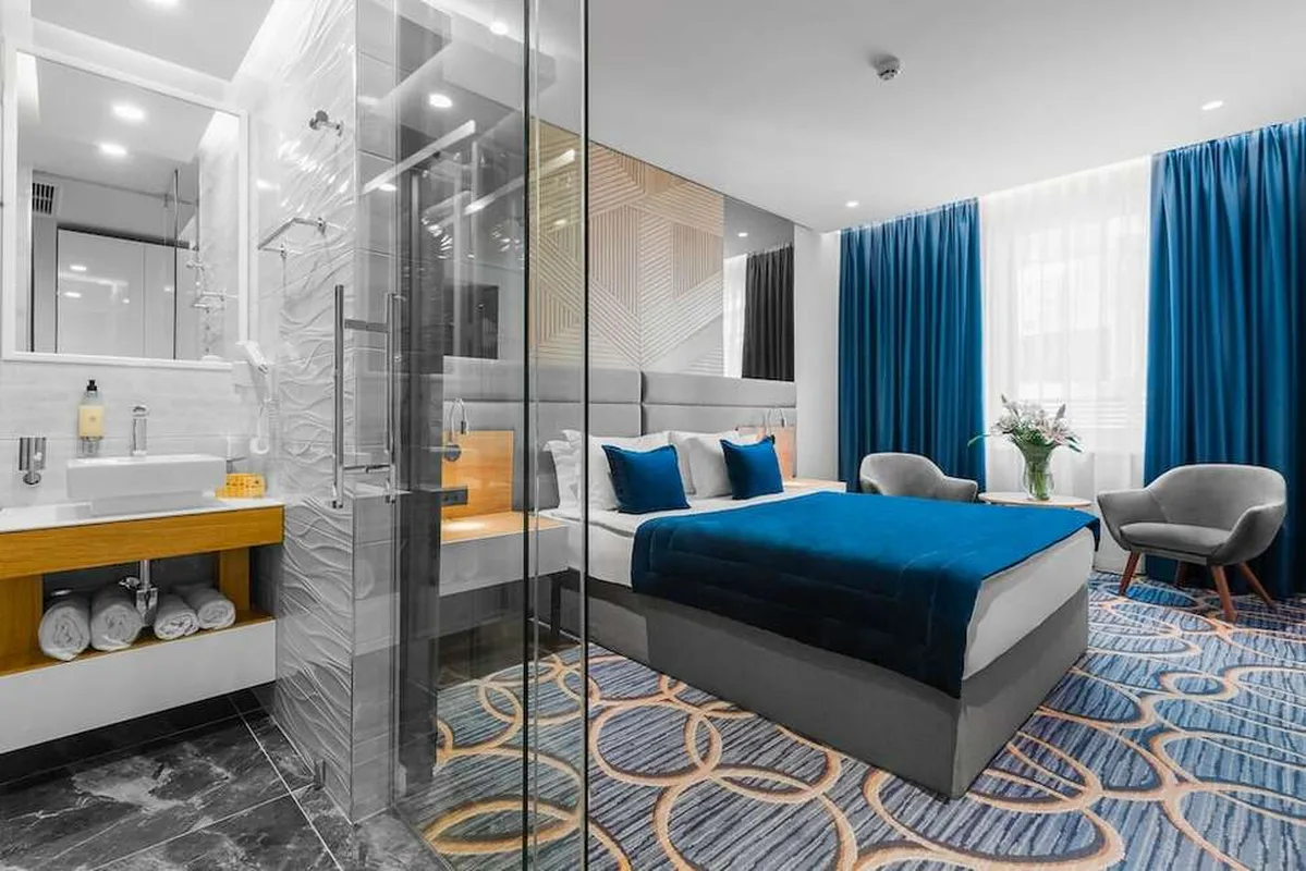 Sky hotel — hoofdfoto