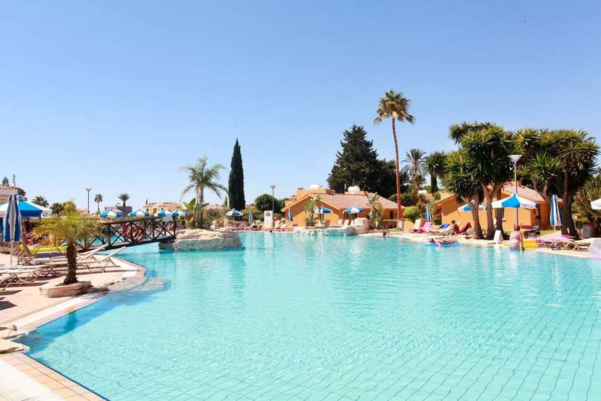 Makronisos Village Club — hoofdfoto