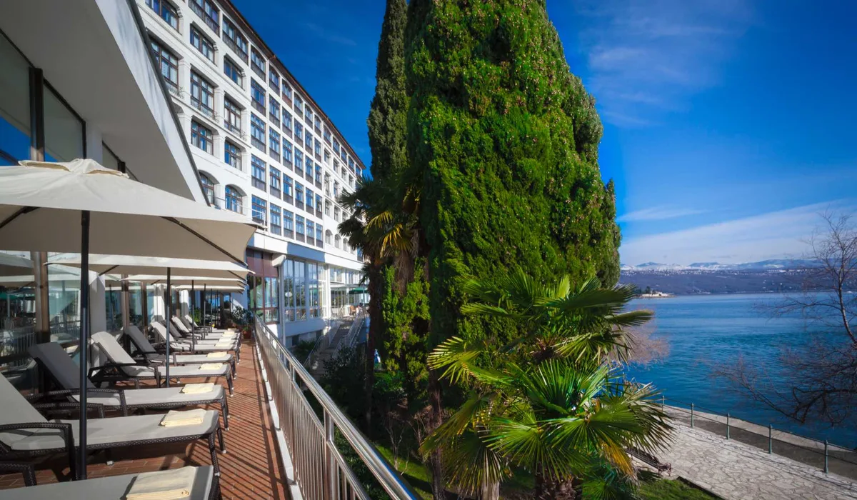 Hotel Kristal — hoofdfoto