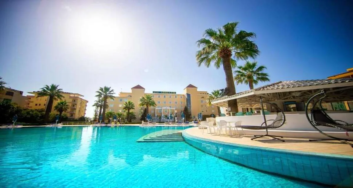Hotel Adriatik — hoofdfoto