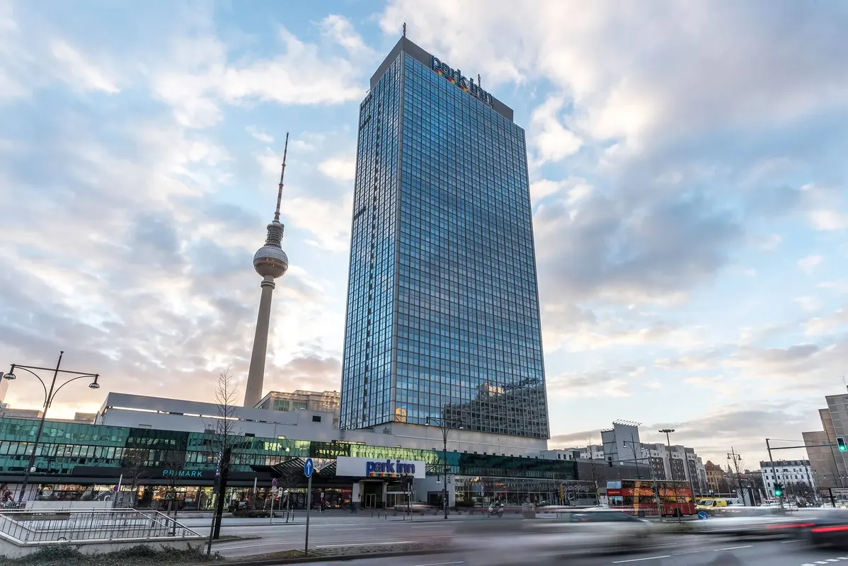 Hotel Park Inn by Radisson Berlin Alexanderplatz — hoofdfoto