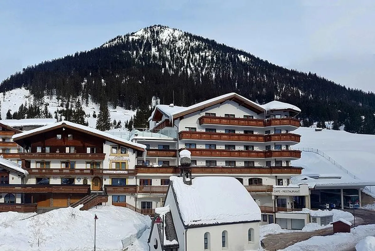 Hotel Thaneller — hoofdfoto