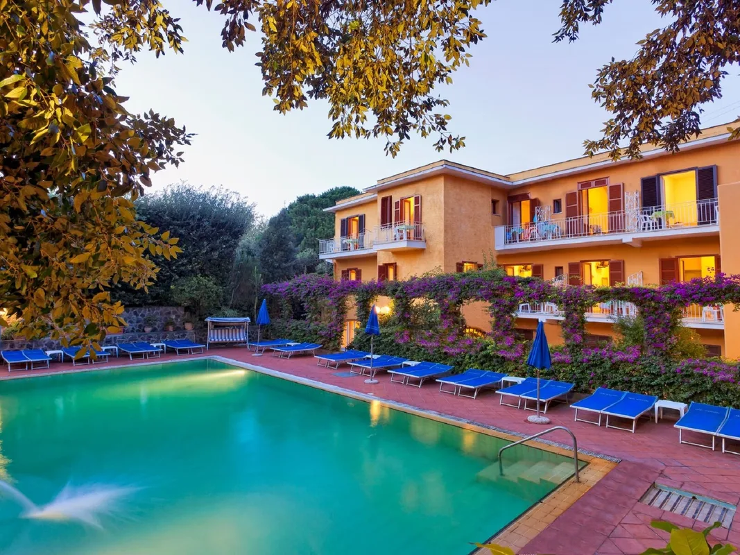 Hotel Cleopatra, hoofdfoto