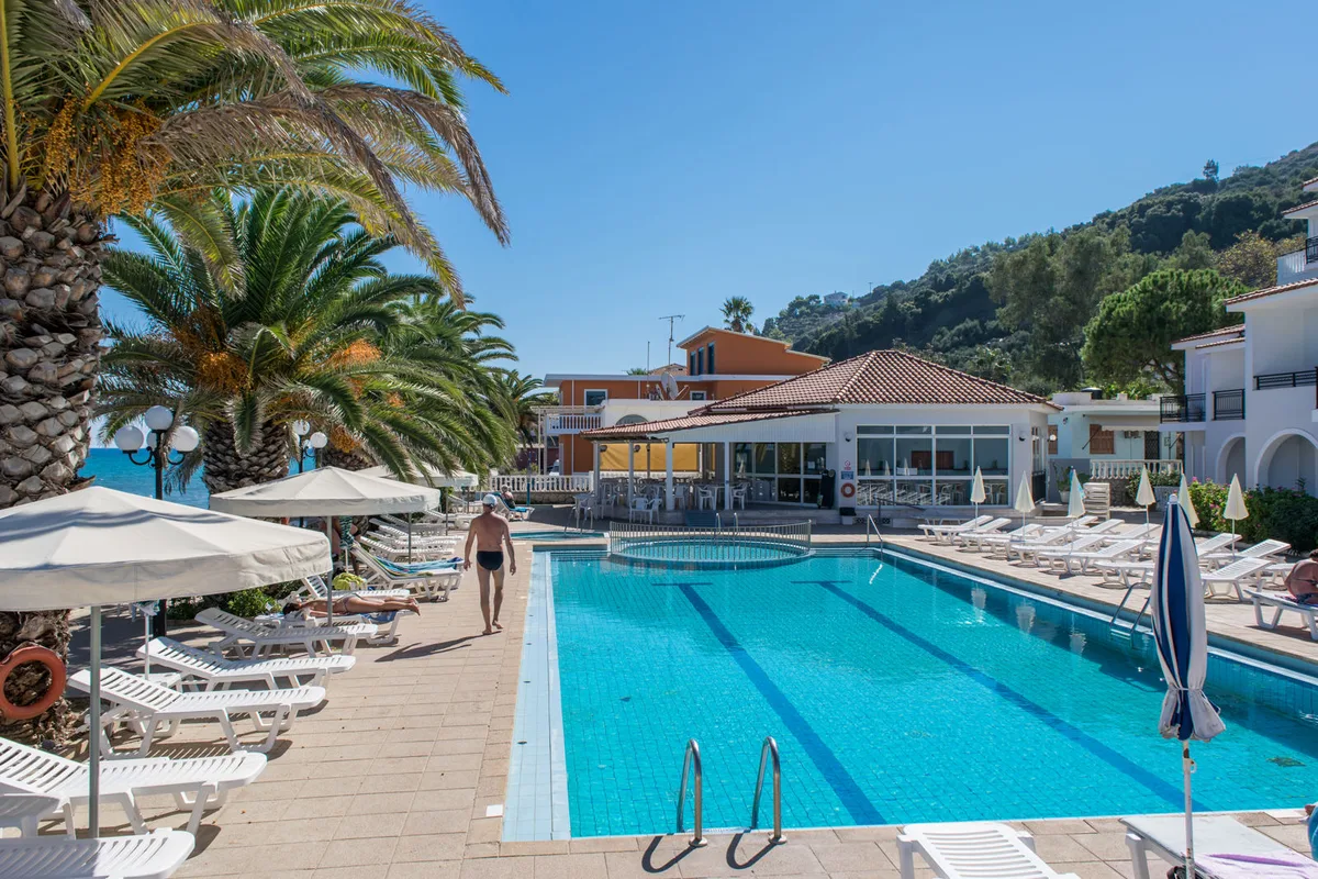 Paradise Beach Hotel — hoofdfoto