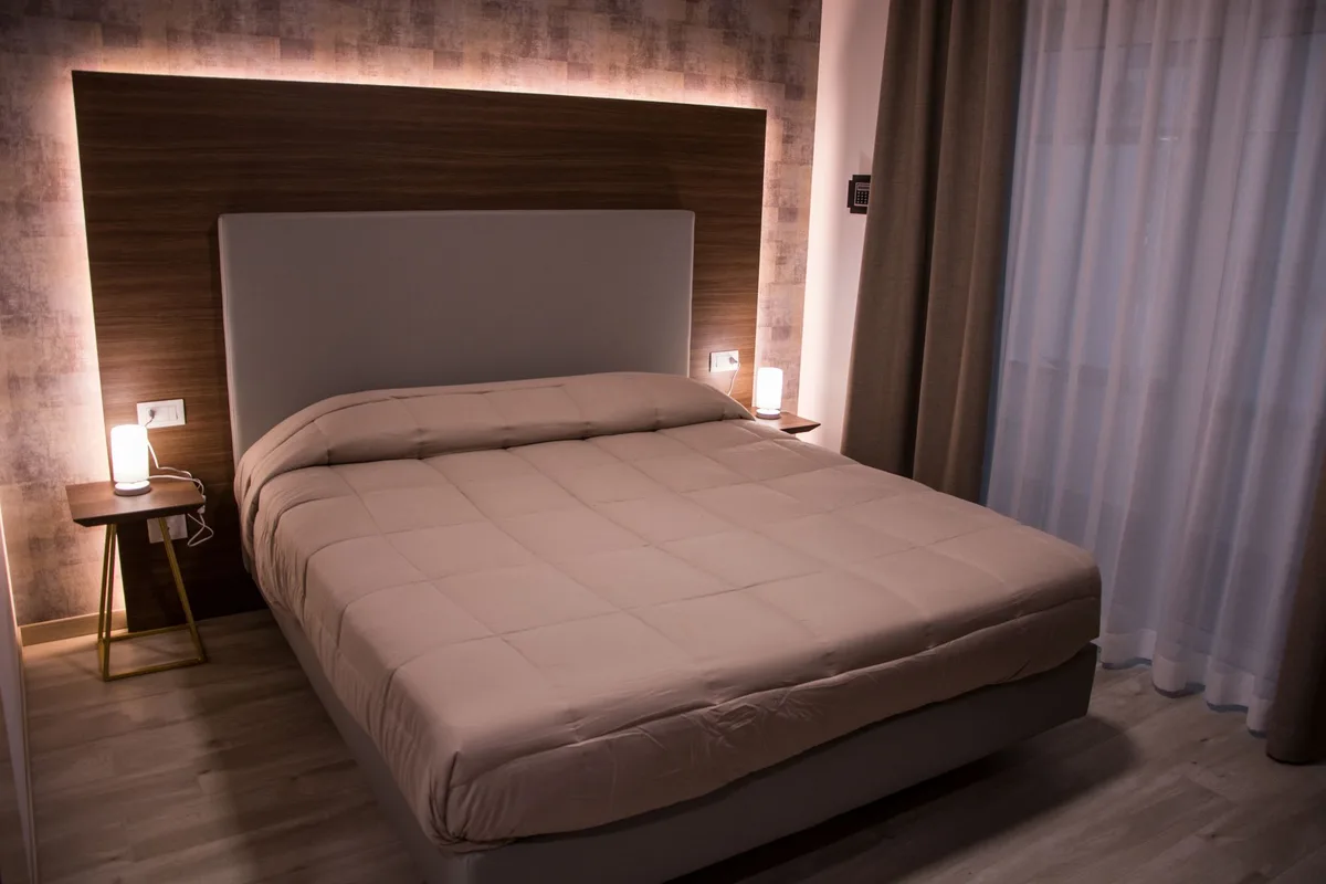 8 Room, hoofdfoto