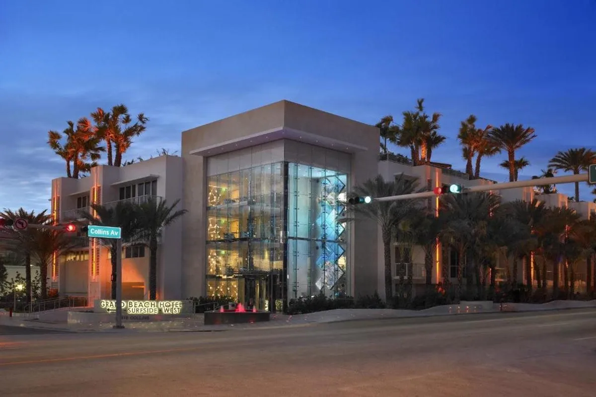 Grand Beach Hotel Surfside West — hoofdfoto