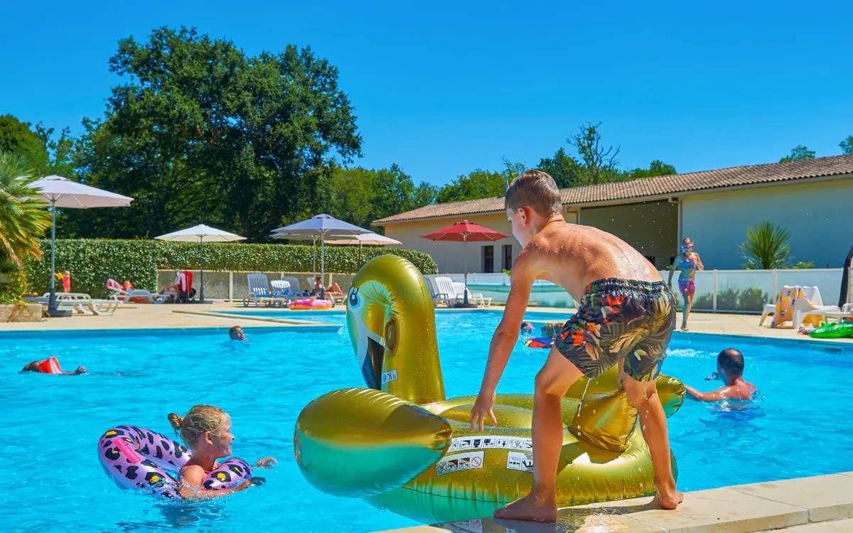 Residence Du Château De Salles — hoofdfoto