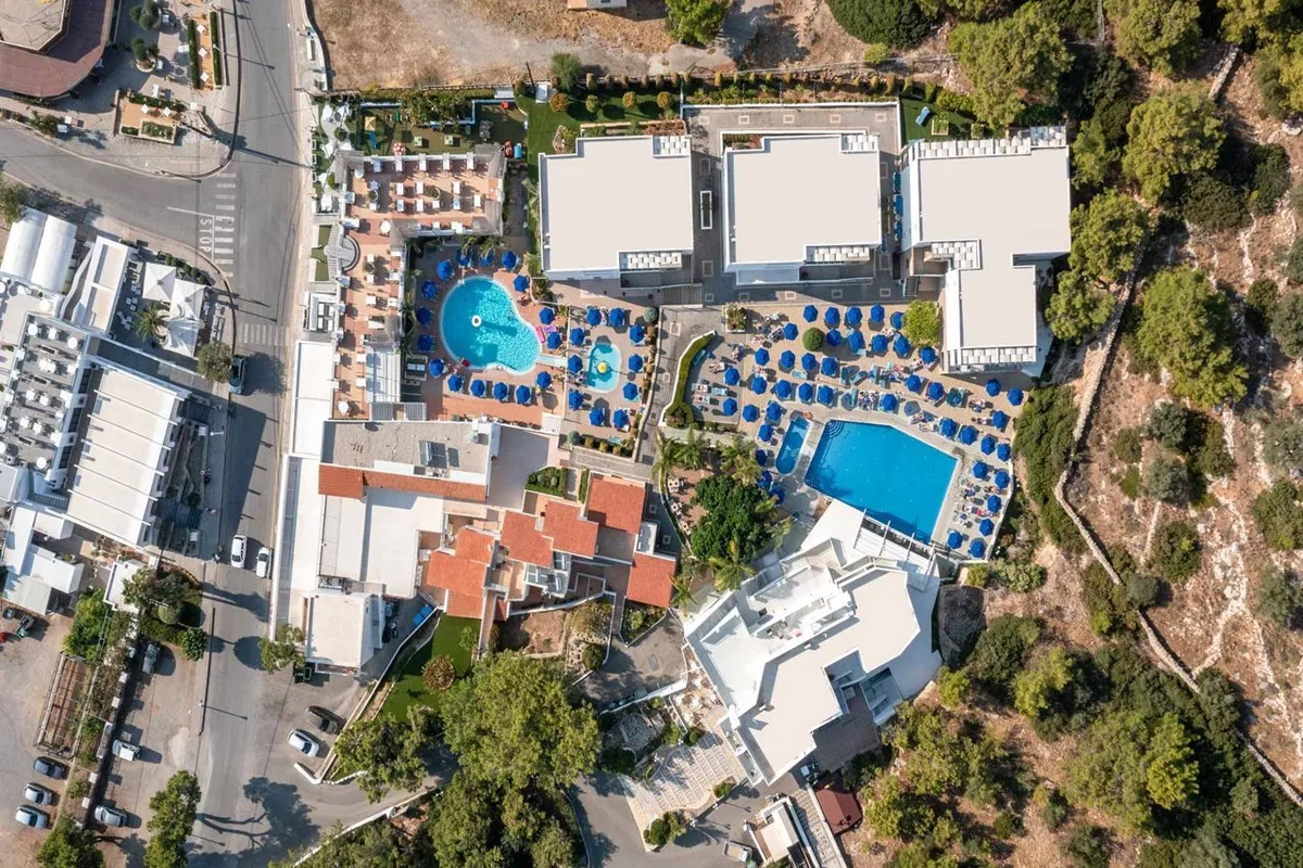 Pefkos Beach Hotel — hoofdfoto