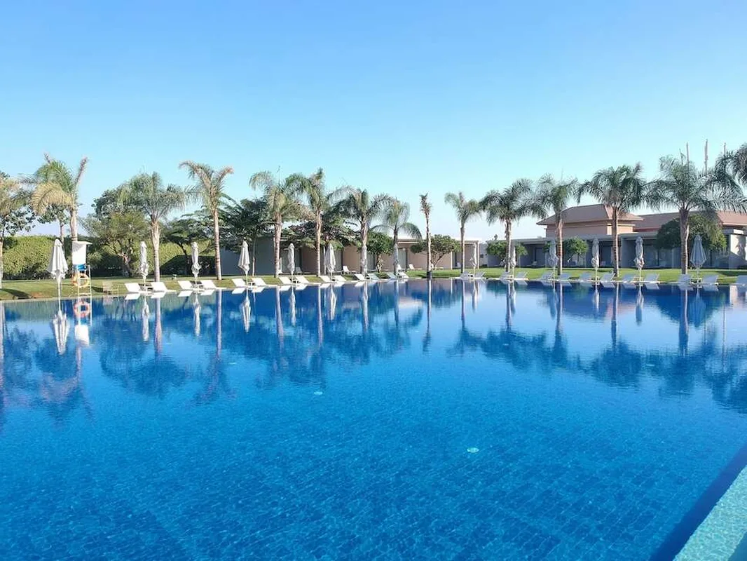 Dusit Thani LakeView Cairo — hoofdfoto