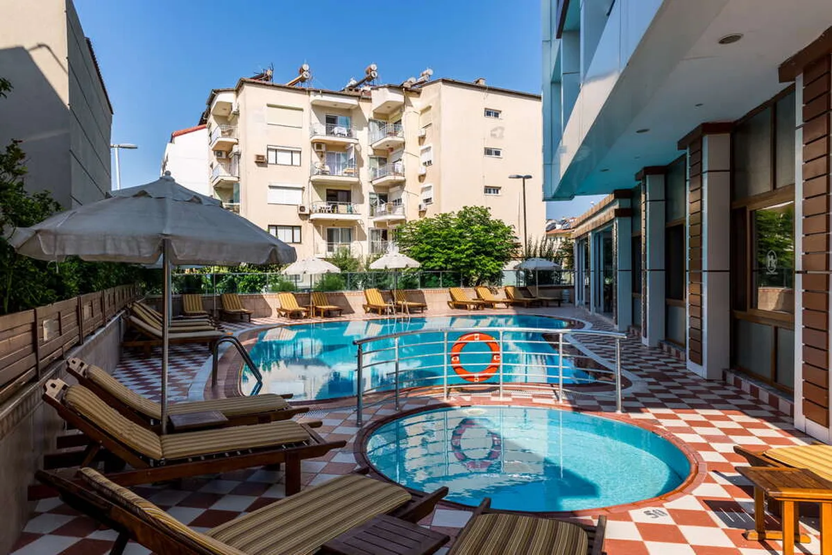 Ketenci Hotel — hoofdfoto