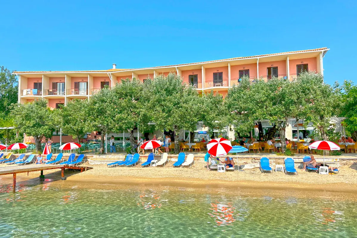 Dassia Beach — hoofdfoto