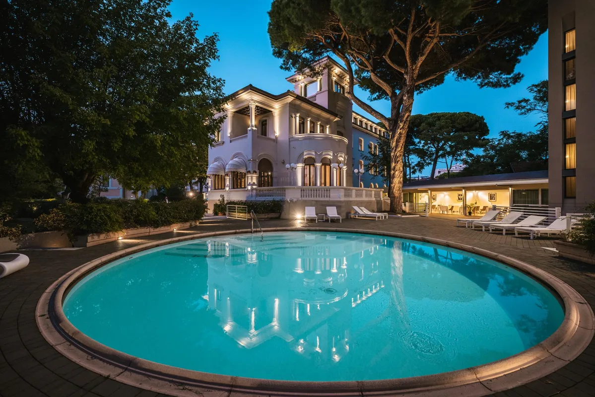 Hotel De la Ville, hoofdfoto
