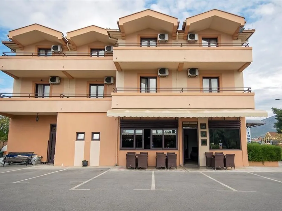 Hotel Holiday — hoofdfoto
