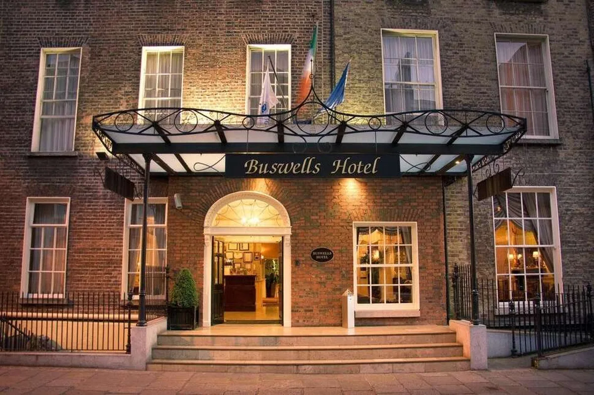 Buswells Hotel — hoofdfoto