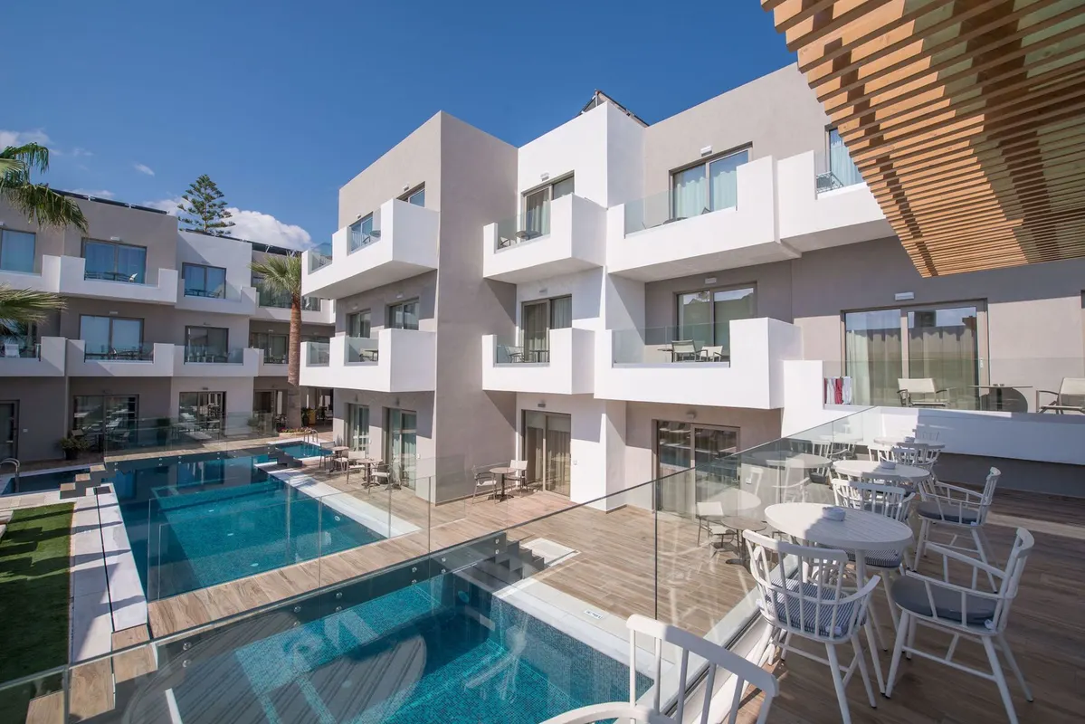 Cactus Bay Hotel — hoofdfoto