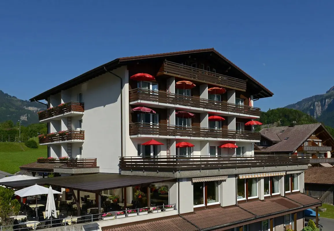 Hotel Brienz — hoofdfoto