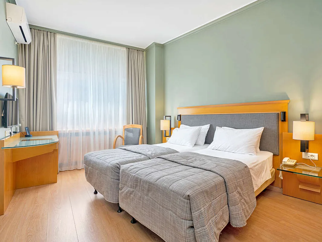 Plaka Hotel — hoofdfoto