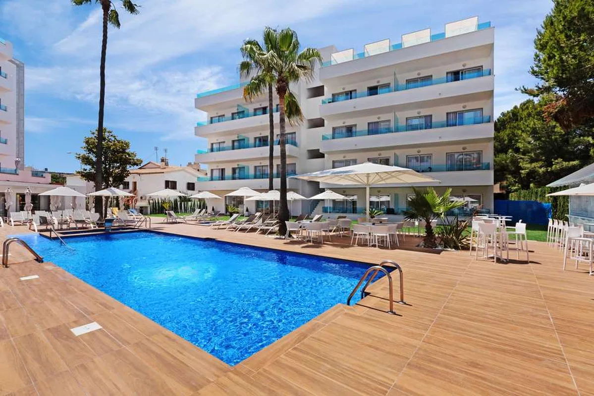 Metropolitan Playa JUKA Aparthotel — hoofdfoto