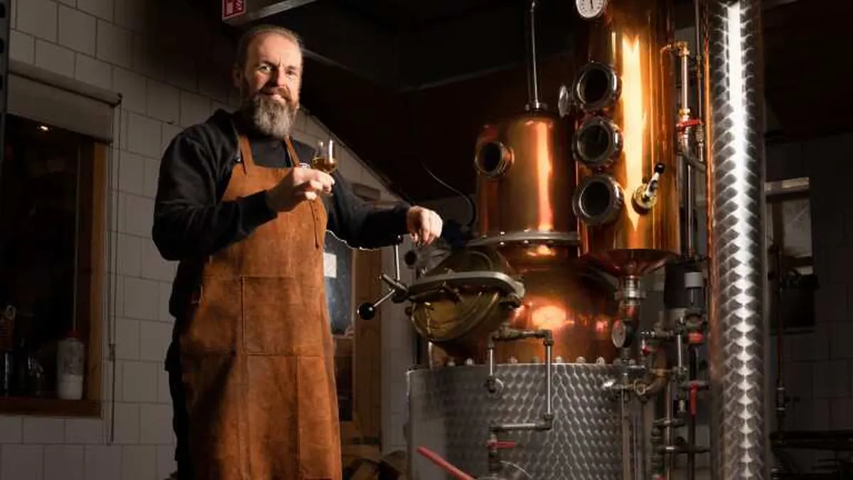 Bus Whisky — hoofdfoto