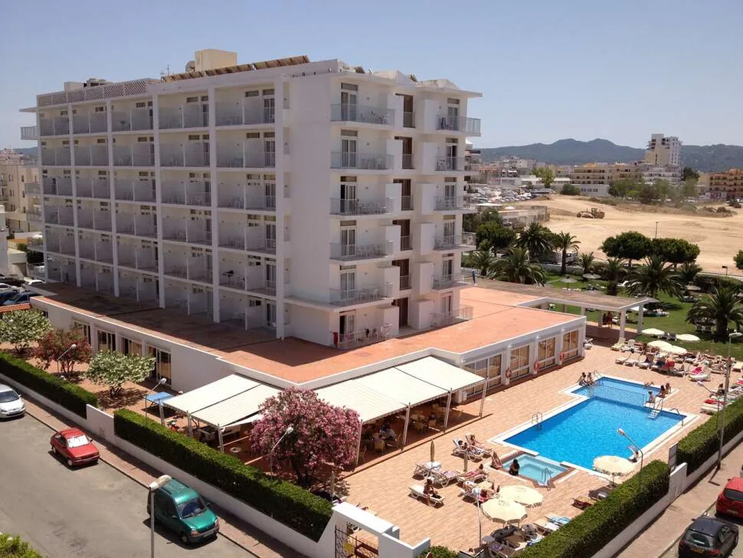 Hotel Gran Sol San Antonio — hoofdfoto