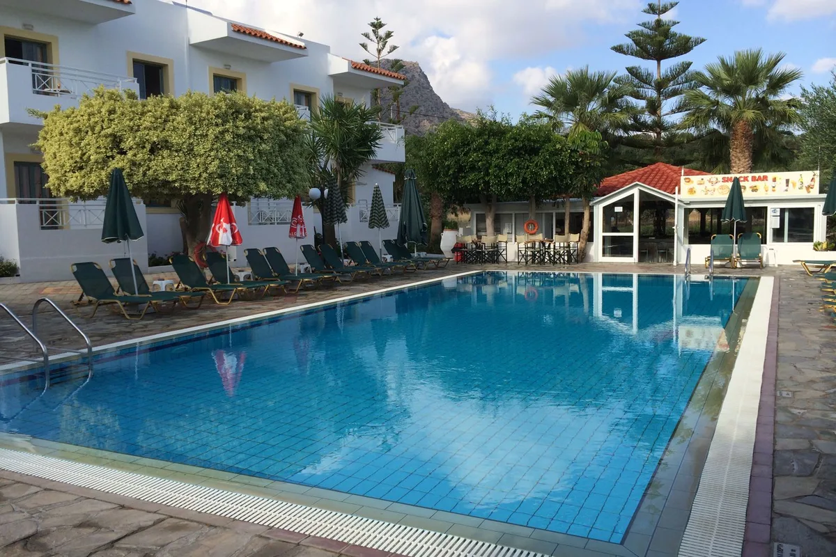 Nikolas Villas Apartments — hoofdfoto