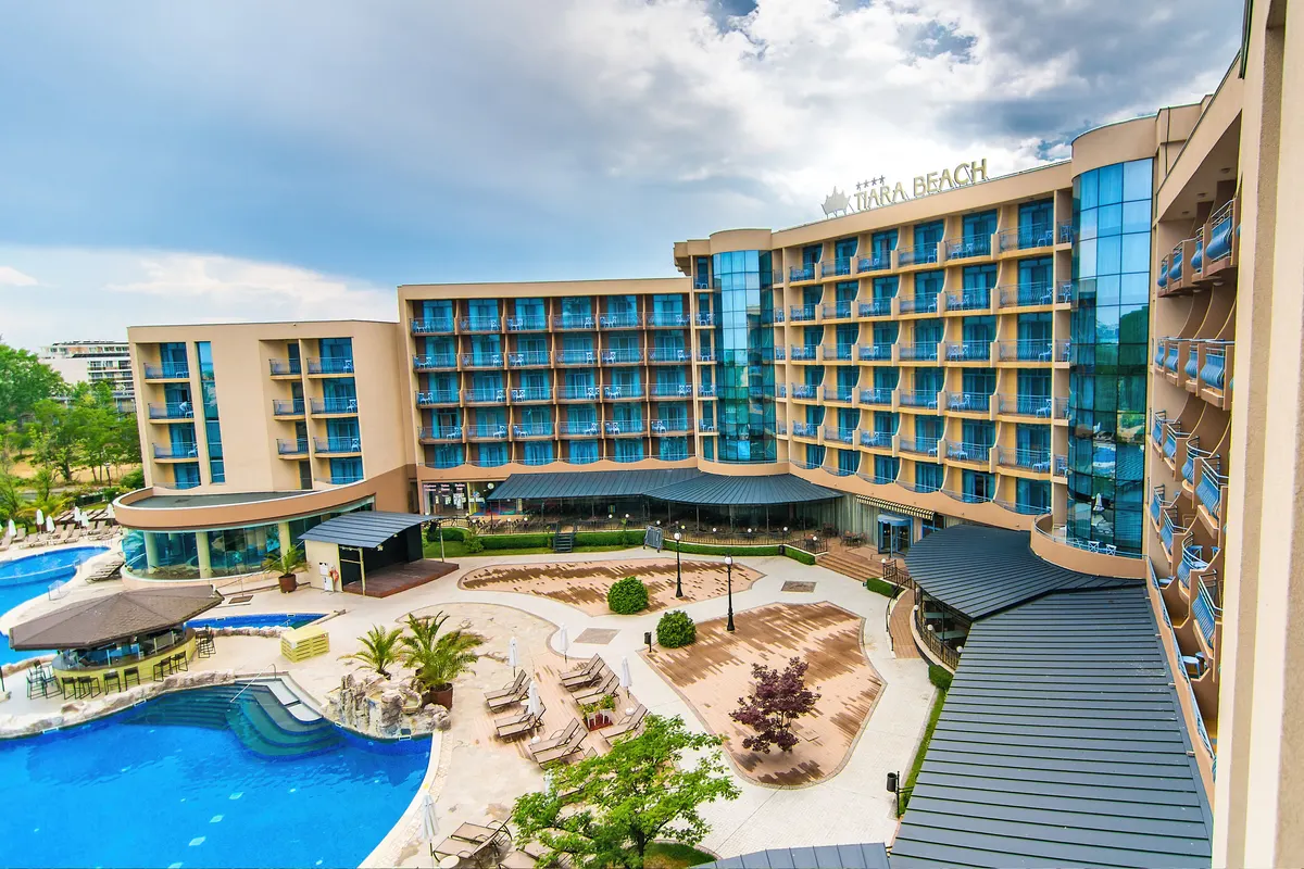Tiara Beach Hotel — hoofdfoto